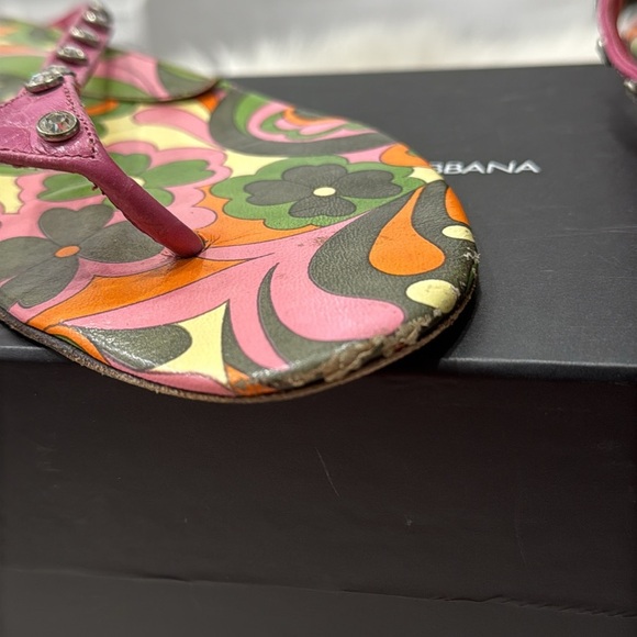 DOLCE & GABBANA Nappa Stampa Thong Sandals - Picture 11 of 15